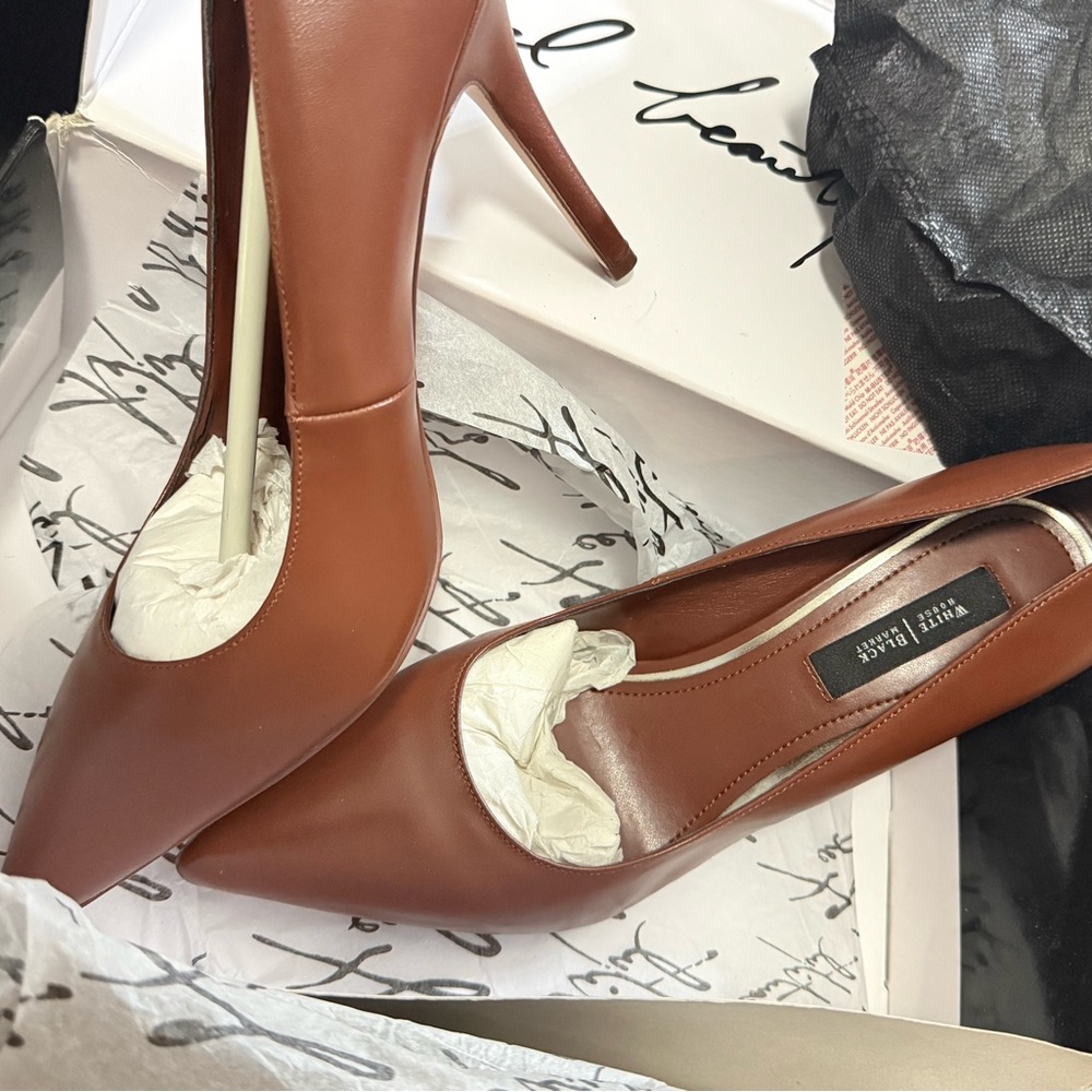 White House Black Market Tan Leather Heels